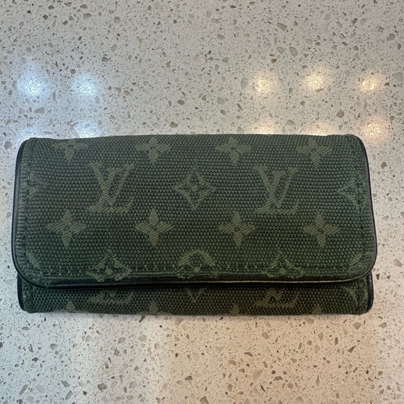 Louis Vuitton Accessories - Authentic RARE Vintage Green Denim Key holder!!